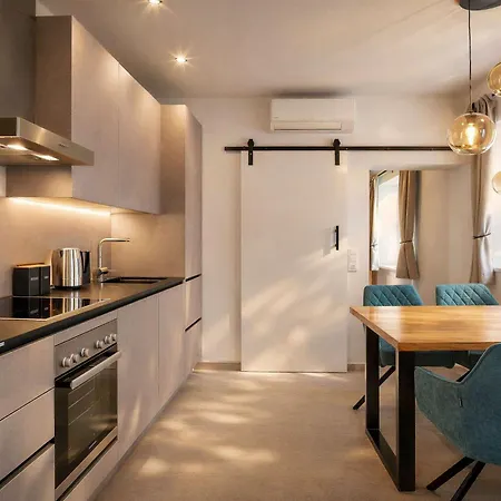 Alp'n Soul - Terrace, Ac & Washing Machine Appartement